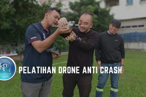 PELATIHAN DRONE ANTI CRASH